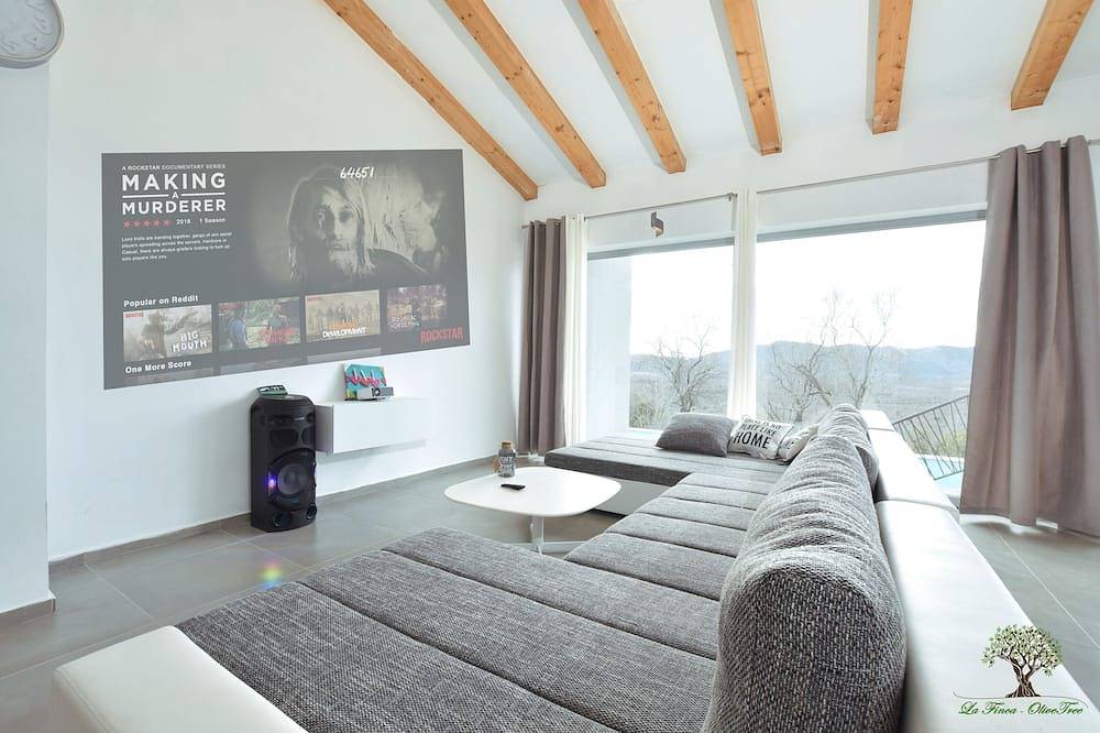 Freistehende Villa am Berg neben dem Fluss Cetina, 24/7 Concierge-Service in Dalmatinisches Zagora