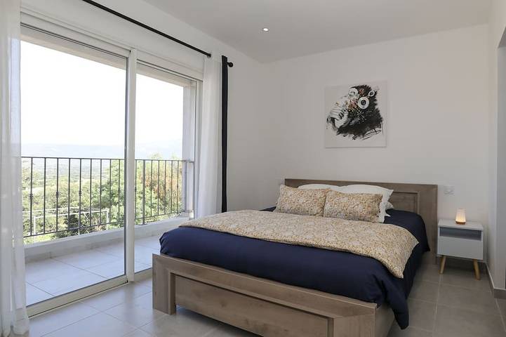 Villa pour 4 personnes, avec terrasse et jardin à Figari - 2