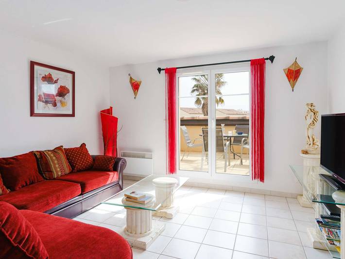 Gîte pour 4 personnes, avec terrasse et piscine, animaux acceptés dans Office De Tourisme De Narbonne Plage - 2