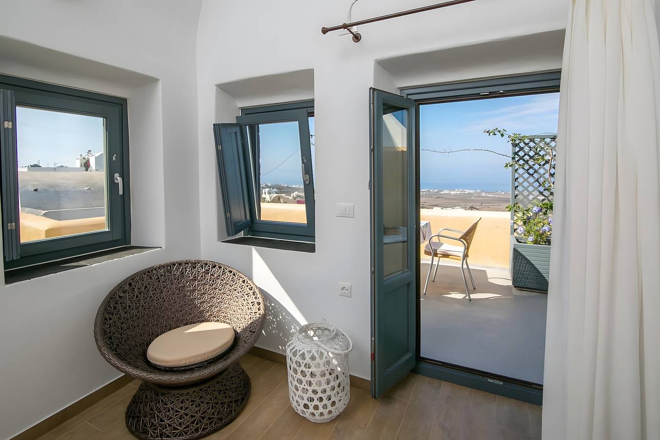 Appart’hôtel pour 2 personnes avec jacuzzi in Finikia, Santorin