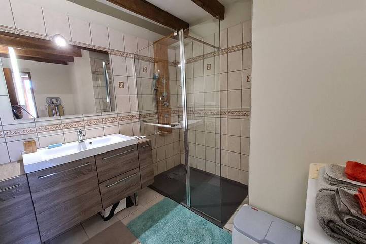 Gîte pour 4 personnes, avec piscine et jardin à Prissac - 4