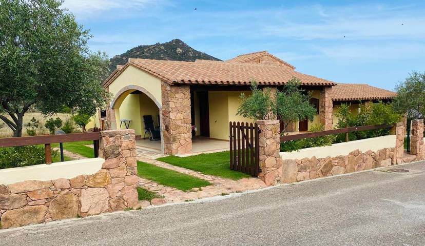 Villa per 4 persone, con giardino e panorama, adatto a famiglie con bambini - 1