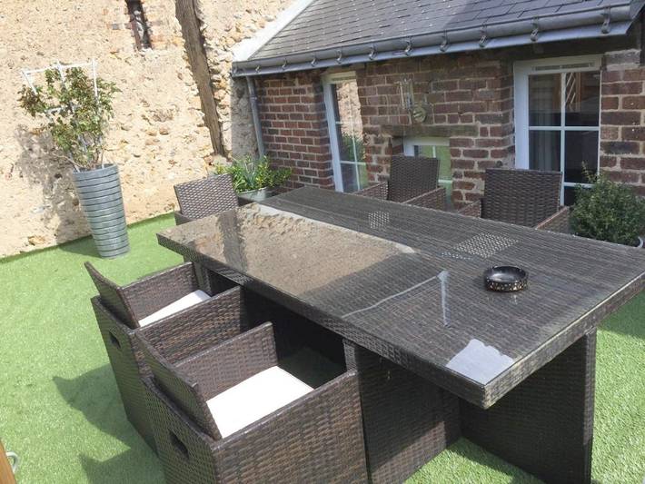 Location de vacances pour 12 personnes, avec piscine et jardin à Saunay - 3