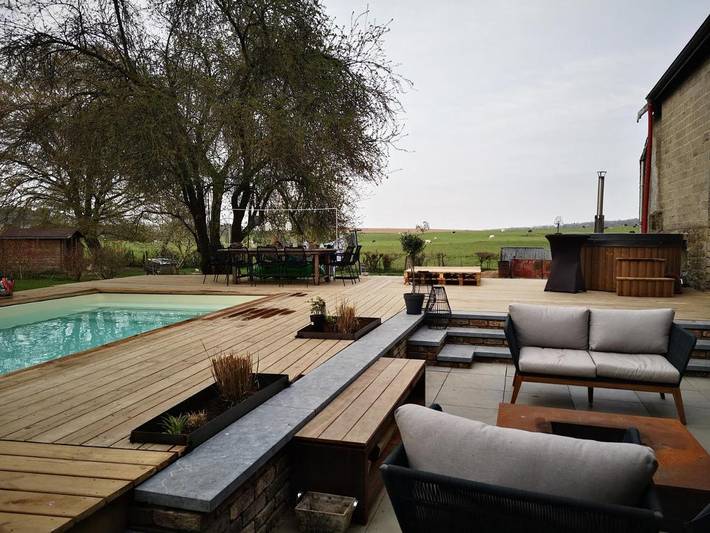 Location de vacances pour 3 personnes, avec jardin ainsi que jacuzzi et piscine à Havelange - 2