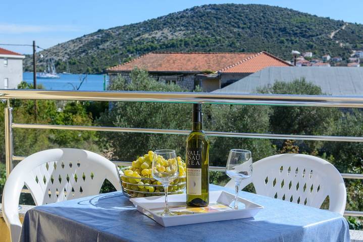 Smještaj za odmor za 4 osoba, s Balkon/terasa u Vinisce