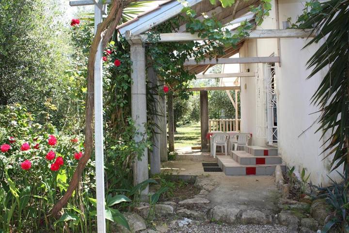 Ferienhaus für 4 Personen, mit Terrasse und Garten in Agios Ilias - 2