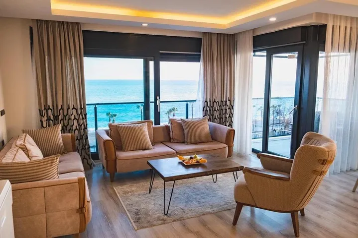 Apartamento de vacaciones para 4 personas, con vistas además de piscina y terraza - 1