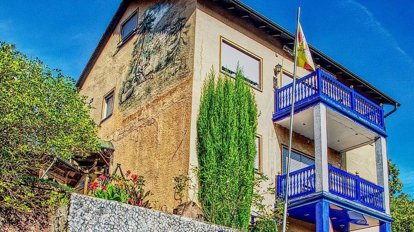 Ferienwohnung für 2 Personen, mit Terrasse und Balkon/Terrasse in Baden-Baden