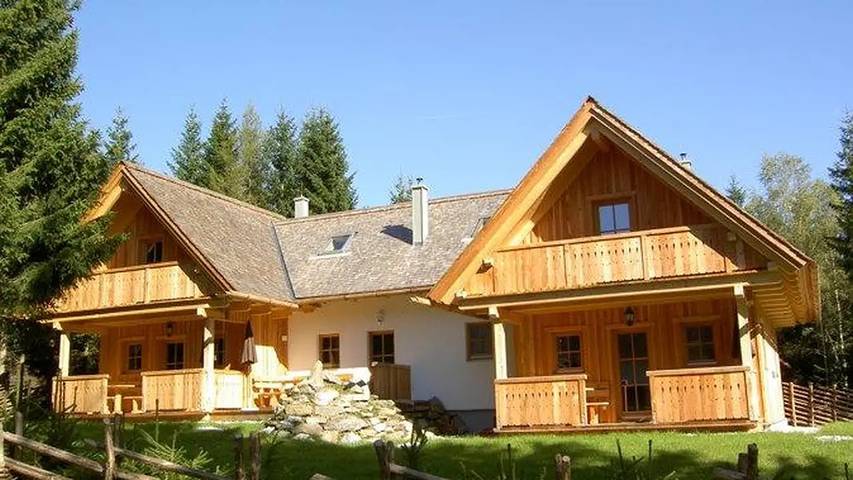Ferienhaus für 4 Personen, mit Garten und Sauna sowie Balkon