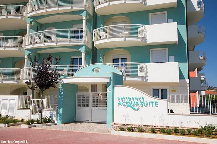 Apartmenthotel für 4 Personen, mit Garten und Pool