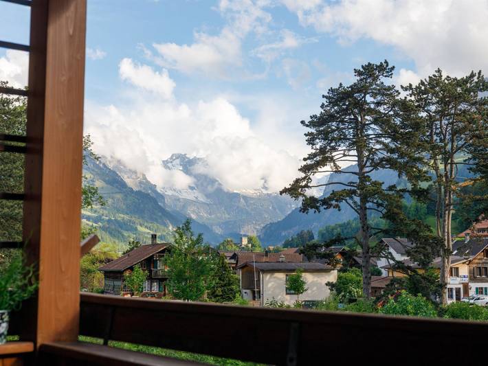 Gîte pour 6 personnes, avec balcon à Frutigen - 2