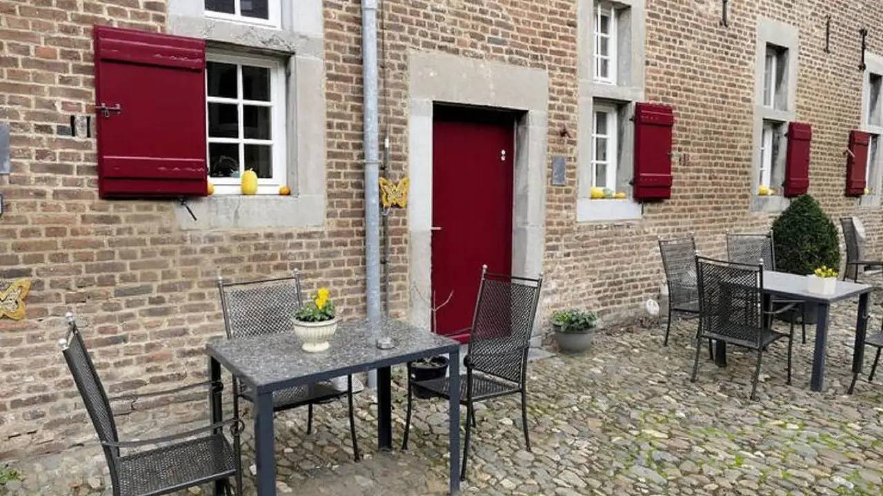 Geheel vakantieappartement, Vakantieappartement voor 4 personen met terras in Eijsden, Limburg