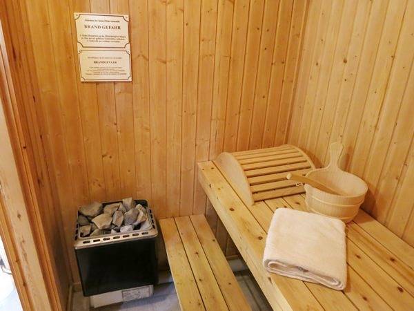 Ferienhaus für 5 Personen, mit Balkon/Terrasse und Terrasse sowie Garten und Sauna im Weserbergland - 2