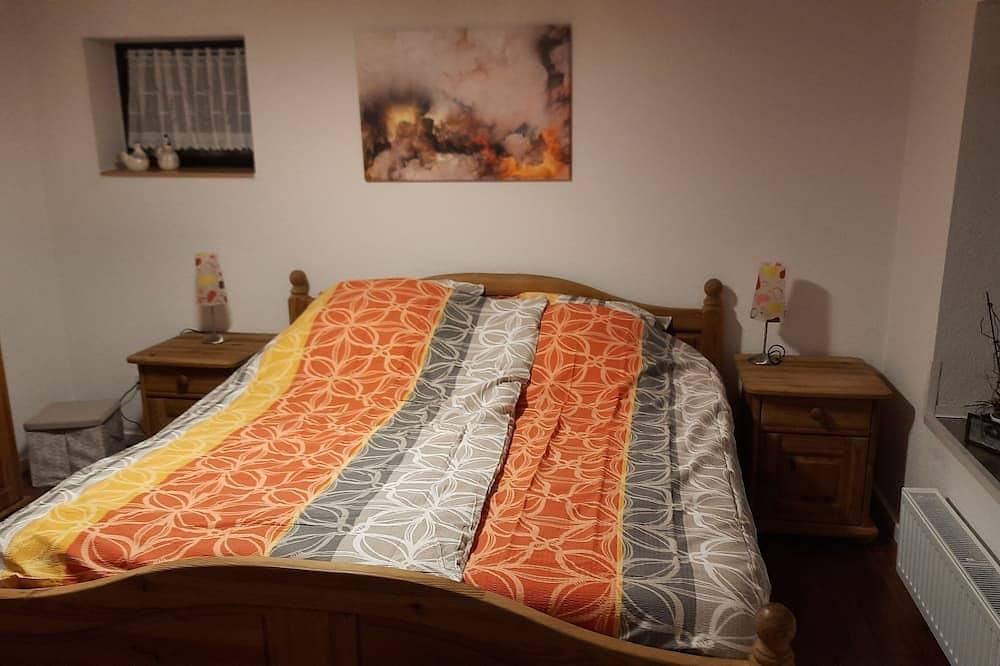 Ganze Wohnung, Wellness Ferienwohnung im Naafbach Tal Sauna Whirlpool auf dem Land in Much, Rhein-Sieg-Kreis