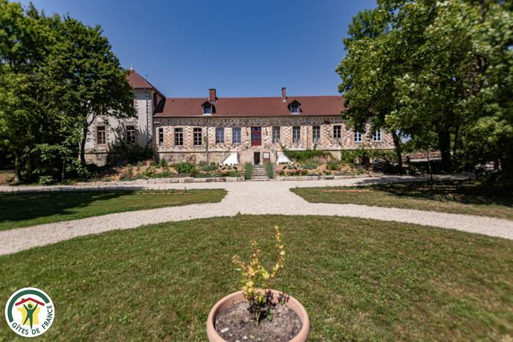 Chambre d’hôte pour 4 personnes, avec jardin, animaux acceptés en Champagne-Ardenne