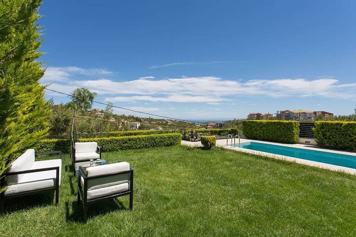 Holiday home for 4 people, with balcony and garden as well as pool - 1