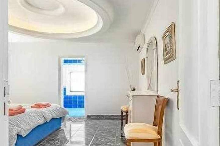 Location de vacances pour 12 personnes, avec piscine ainsi que jardin et terrasse dans Los Menores - 4