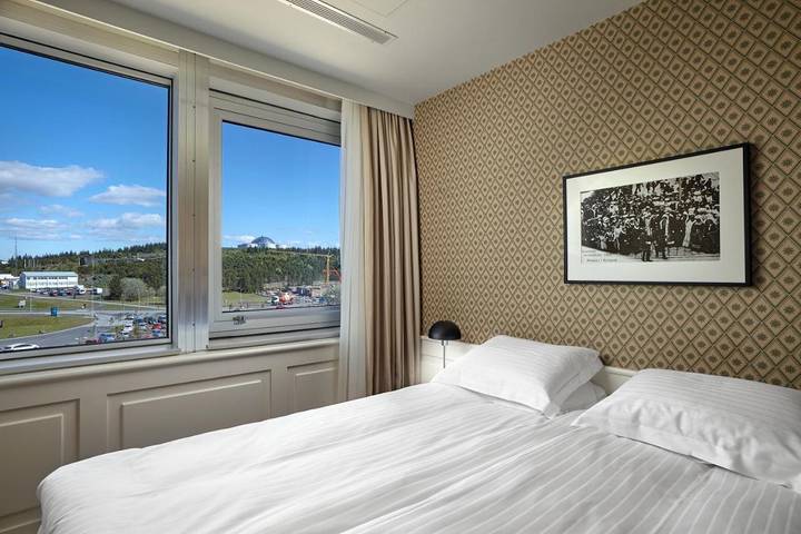 Apartamento para 2 personas, con terraza y jacuzzi además de piscina y sauna en Reikiavik