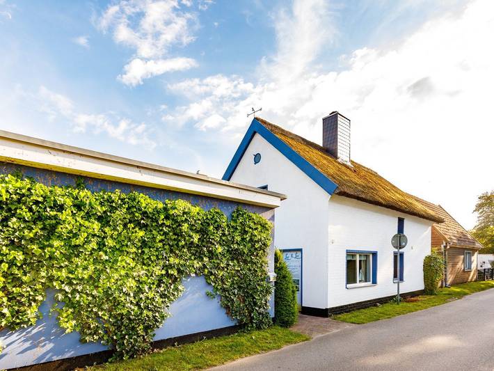 Ferienhaus für 4 Personen, mit Terrasse und Sauna sowie Garten in Wieck am Darß