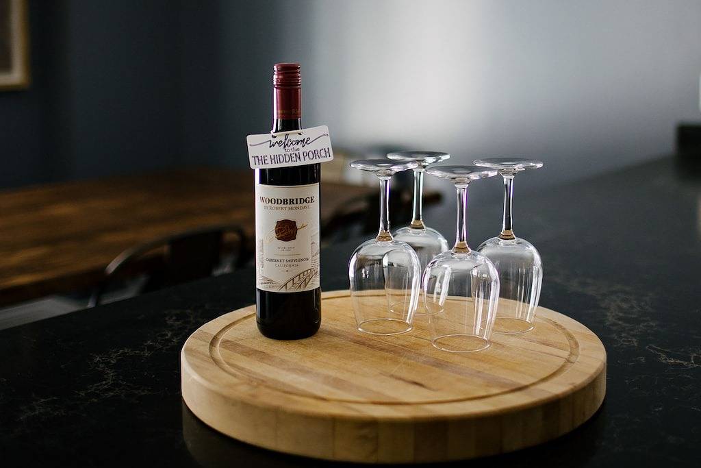 The Hidden Porch at Sir Sam's (hot tub & sauna) in Algonquin Provincial Park