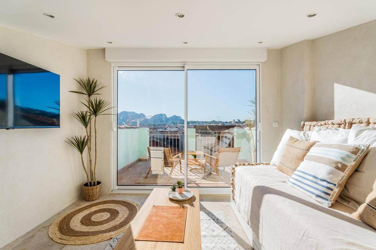 Geheel appartement, "Finca" Studio in La Ciotat, Marseille en omgeving