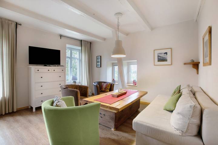 Ferienwohnung für 9 Personen, mit Garten