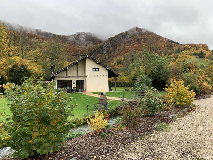 Chalet pour 6 personnes, avec jardin et terrasse, animaux acceptés dans le Doubs - 2