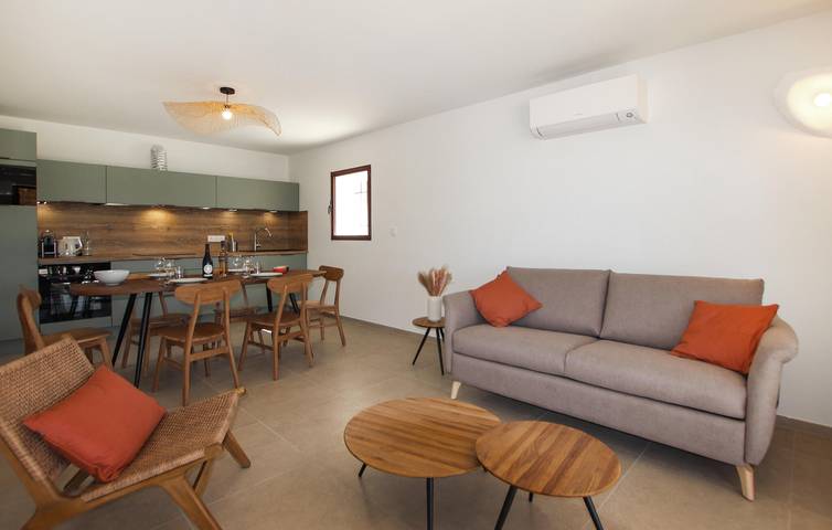 Location de vacances pour 6 personnes, avec terrasse et jardin à Mazan - 4