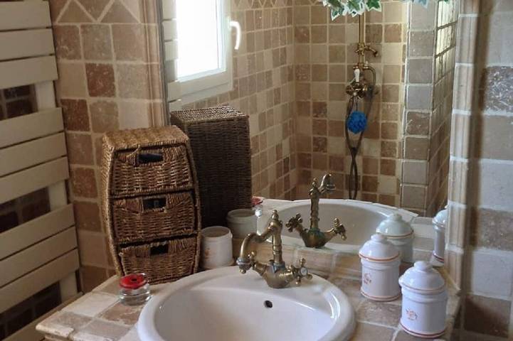 Location de vacances pour 8 personnes, avec terrasse et jardin à Cruis - 2