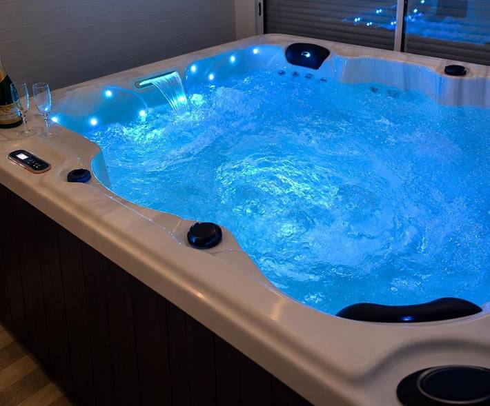 Appartement de vacances pour 2 personnes, avec Jacuzzi ainsi que Terrasse et Vue