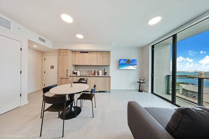 Ganze Wohnung, Ferienwohnung für 4 Personen mit Balkon in Miami, Florida