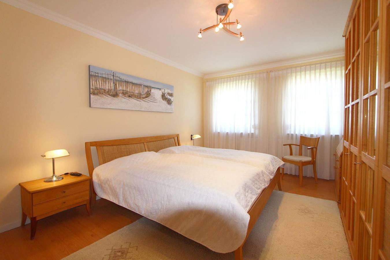 Ganze Wohnung, Individuell geschnittene Ferienwohnung im 2. Ober- und Dachgeschoss in Wenningstedt, Sylt