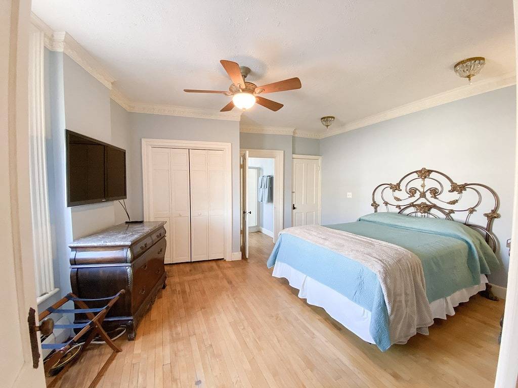 Ganze Wohnung, Historic Downtown Manistee Apartment in Manistee, Manistee County