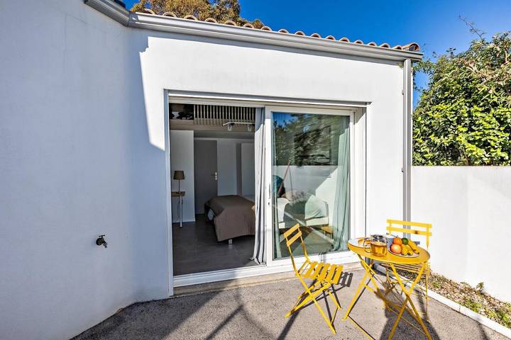 Appartement de vacances pour 3 personnes, avec jardin