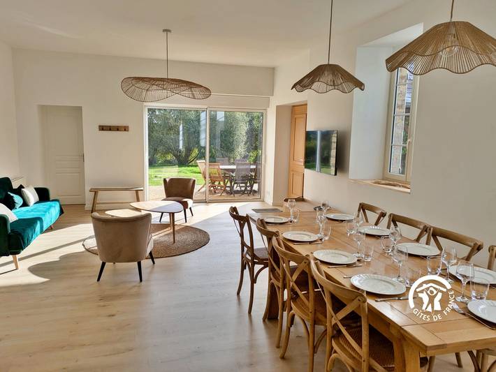 Gîte pour 9 personnes, avec Terrasse et Jardin à Saint-Denis-d'Anjou