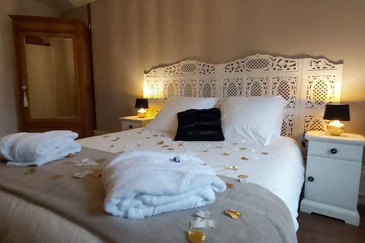 Location de vacances pour 4 personnes, avec jacuzzi ainsi que jardin et terrasse à Chaumont - 3