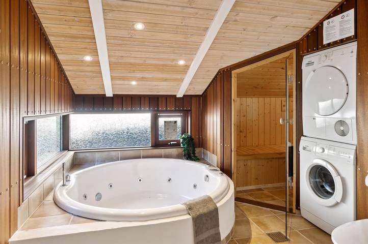 Ferienhaus für 6 Personen, mit Whirlpool und Terrasse sowie Sauna, mit Haustier in Egsmark Strand - 2