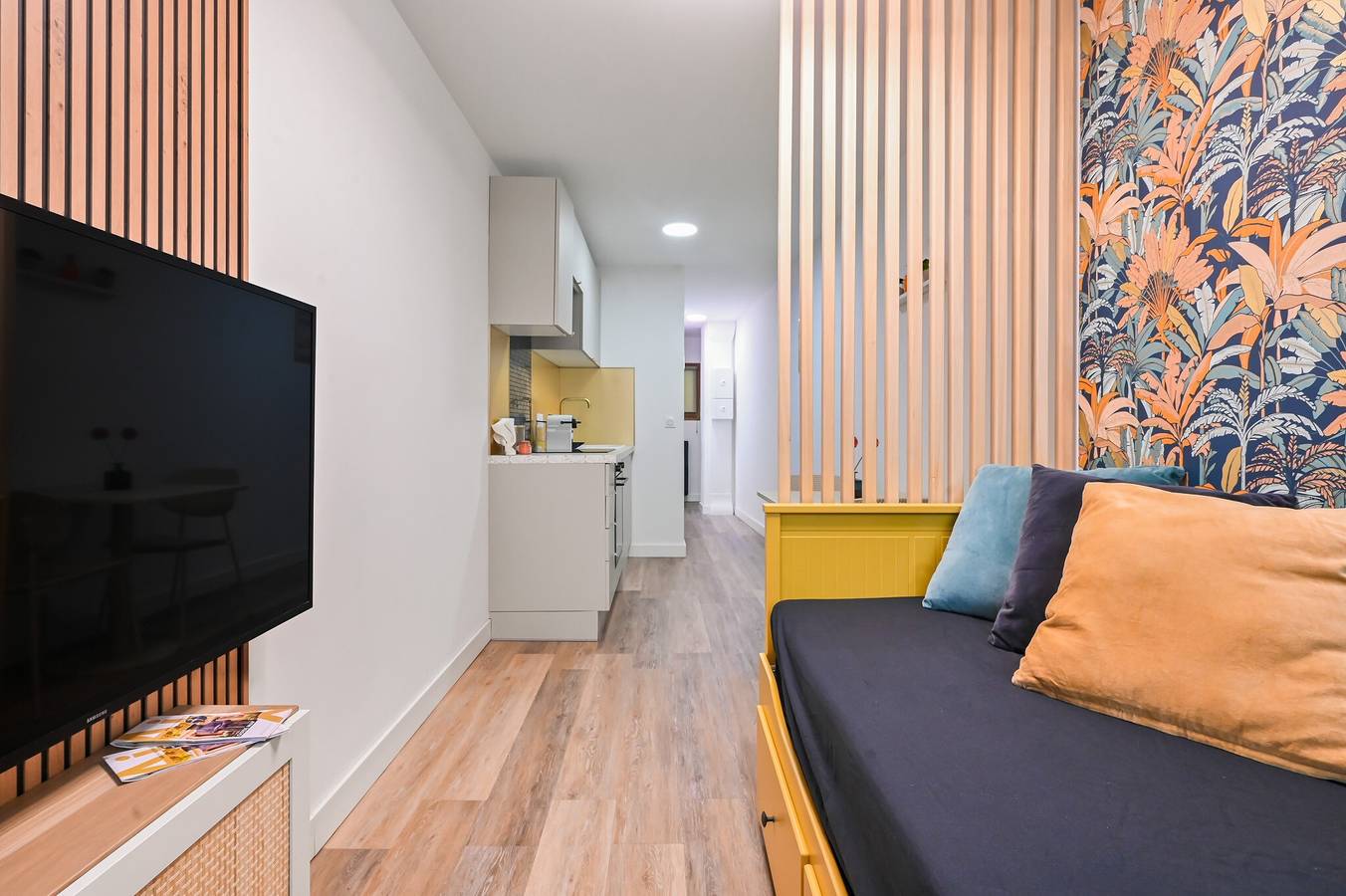 Entire studio, ✨ Stylish & Bright Studio – Historic Center of Aix-en-Provence in Aix-en-Provence, Aix-en-Provence region