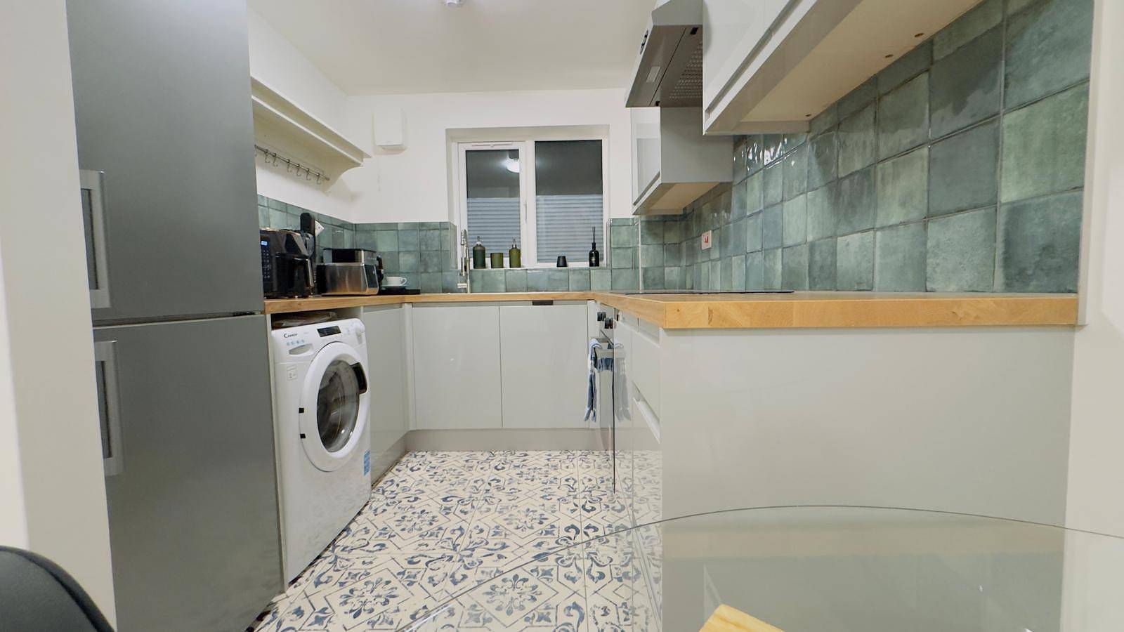 Ganze Ferienwohnung, Elizabeth Line - Parking - Wifi - Sleeps 4 in Bexley, London