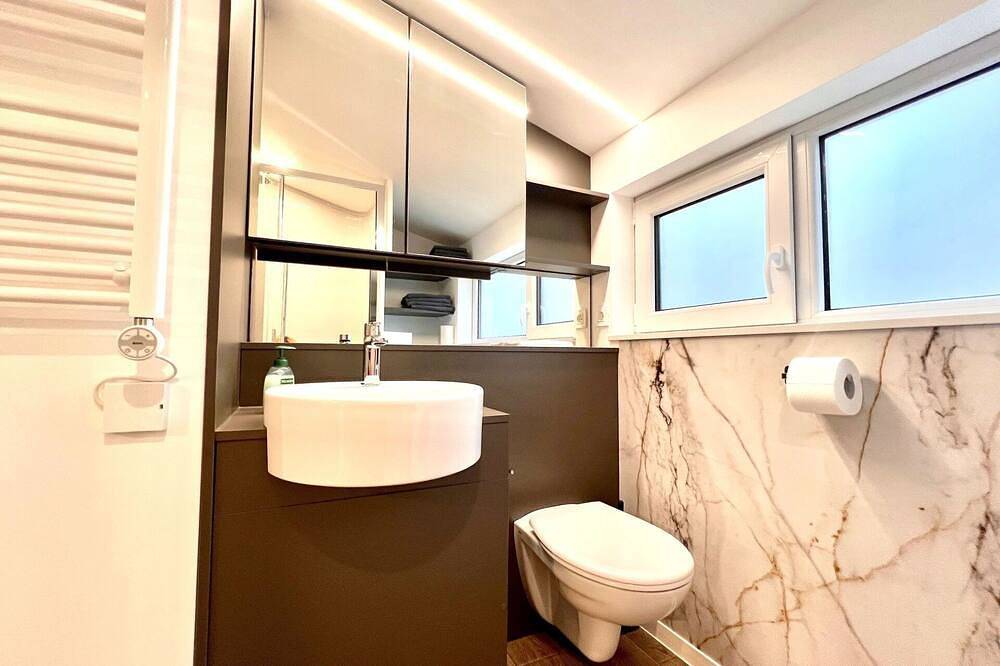 Nice apartment in villa for 4 people with A/C, Wifi, Tv, terrace and pets allowed in Lechtal Alps, Imst