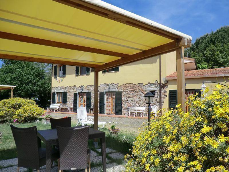 Ganze Ferienwohnung, Angenehme Wohnung mit Grill, Terrasse und Garten in Santa Luce, Etruskische Küste