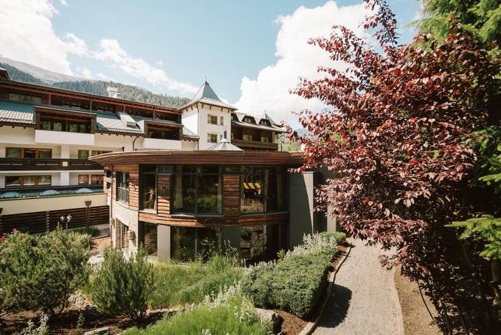 Hotel für 4 Personen in Ried im Oberinntal