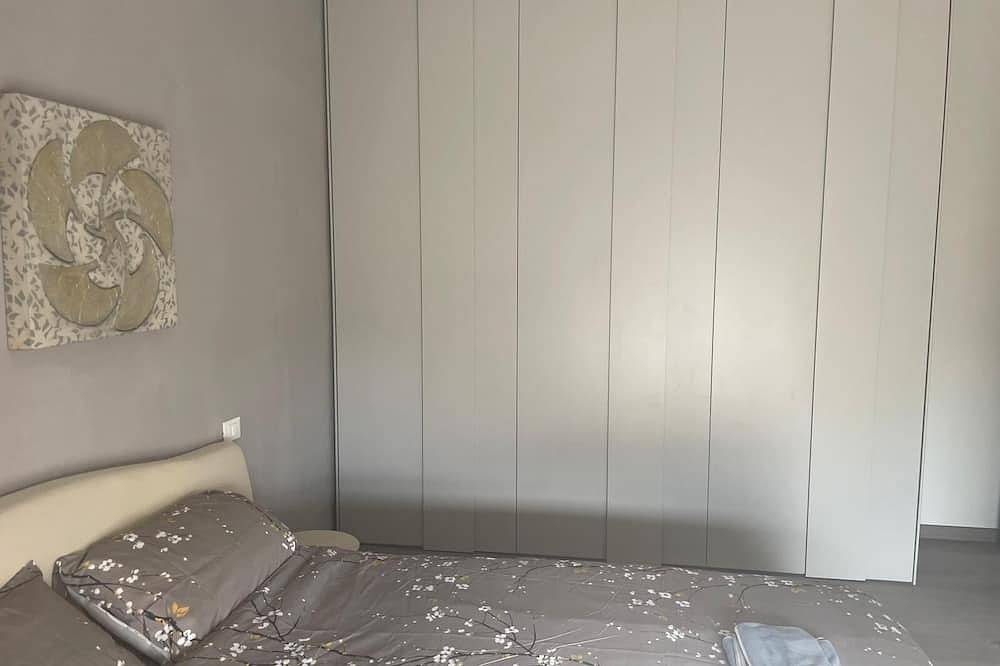 Ganze Wohnung, 3 Bedroom Apartment in Novara in Novara, Novara Provinz
