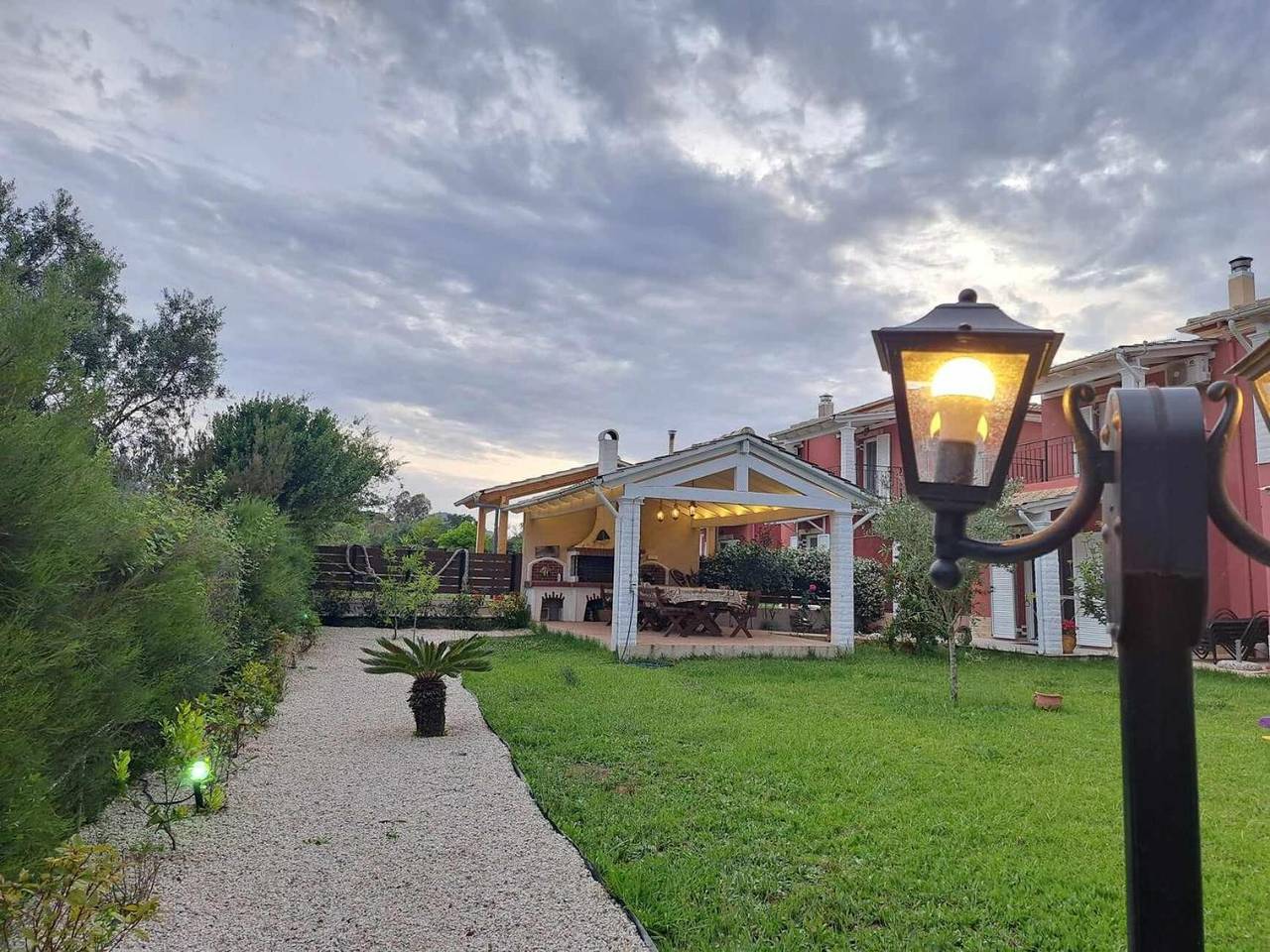 Euphoria Country House met Jacuzzi en Barbecue in Agios Ioannis (Corfu), Corfu