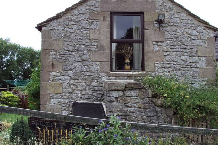 Encantadora casa de piedra caliza en el corazón del Peak District. in Aldwark, Derbyshire