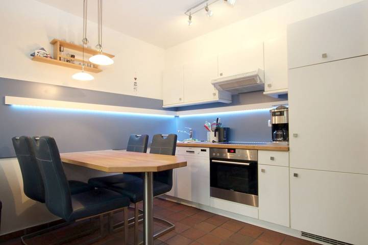 Hausscheibe mit 2- Zimmern auf ca. 55m² und Terrasse in Wyk auf Föhr (Stadt), Wyk auf Föhr