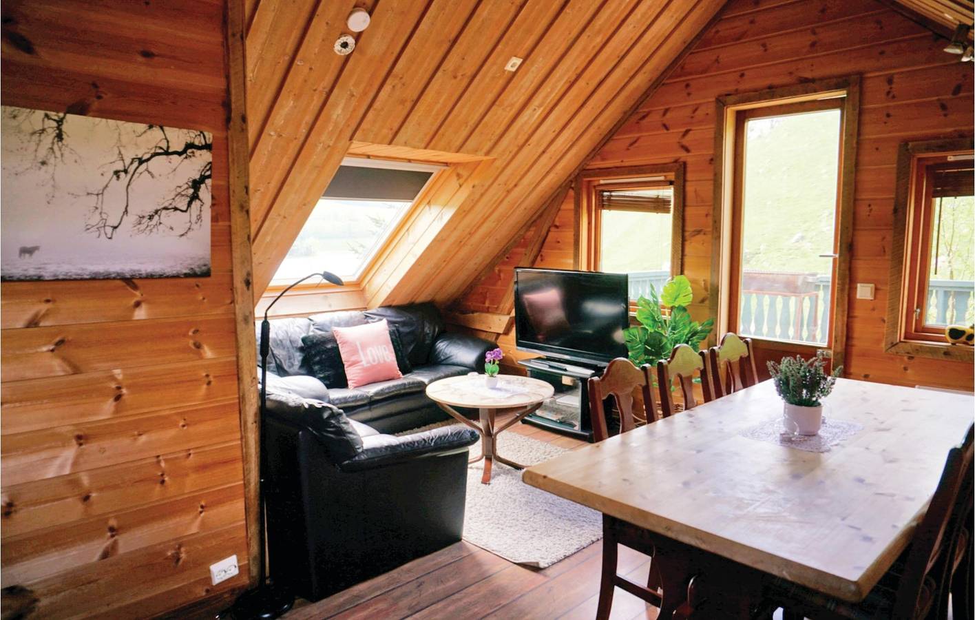 Ganze Ferienwohnung, Ferienwohnung für 8 Personen mit Terrasse in Sandnes