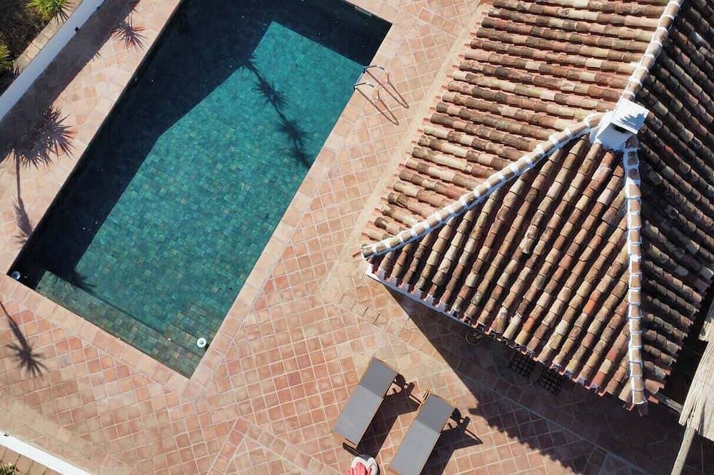 Finca La Santa. Unparalleled Views and Serene Sanctuary in Colmenar, Málaga Province