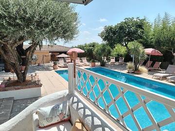 Gîte pour 4 personnes, avec terrasse ainsi que jardin et piscine, animaux acceptés à Alès