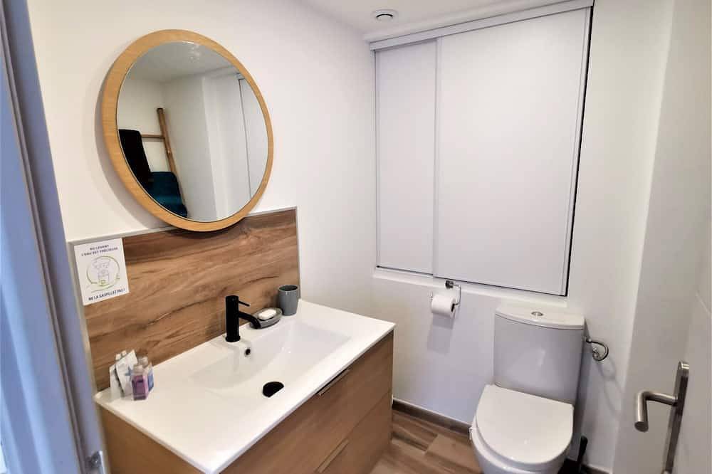 Ganze Wohnung, L'Océanite Studio 21m2   Sea view at the end of the Terrace Air conditioned in Hyeres, Parc national Port-Cros